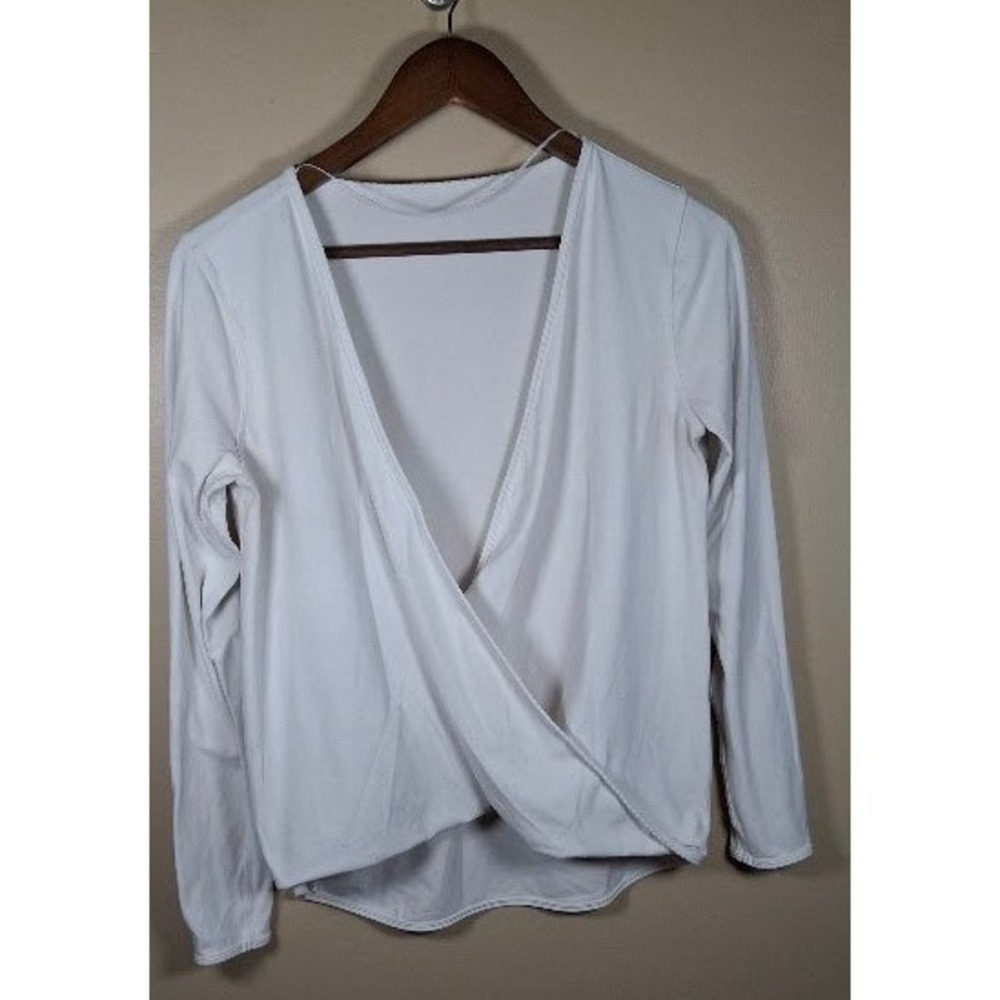 Lululemon White Wrap Front Long Sleeve V-Neck Top Yoga Athleisure